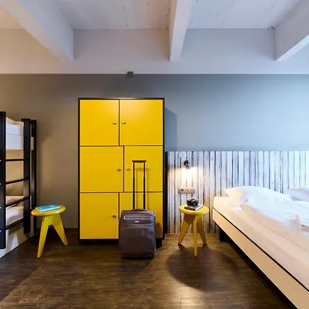 Hotel Meininger Bruxelles Center 3*